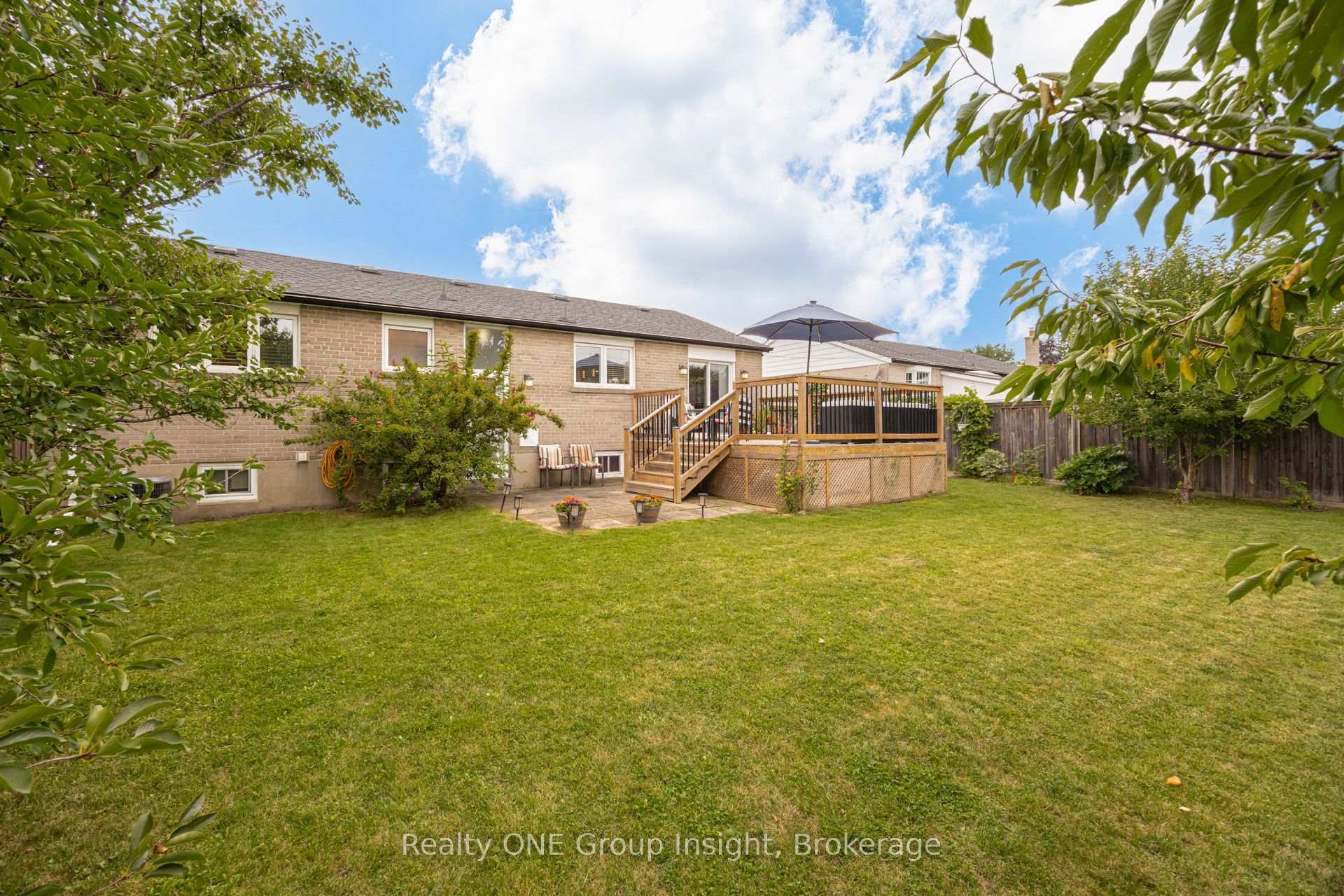 Photo 52 of 150 Avondale Boulevard, Brampton, Avondale — HOMEH