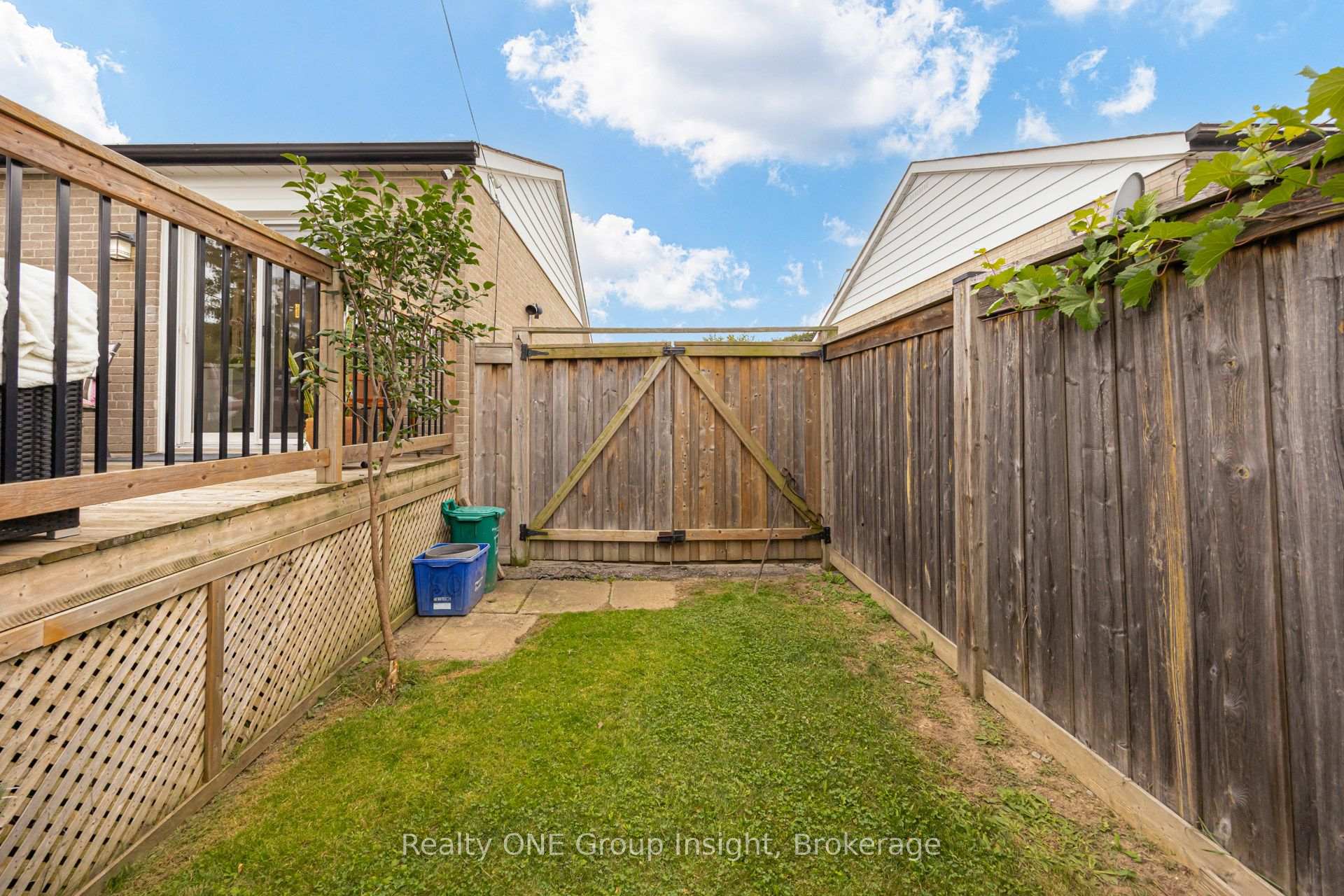 Photo 54 of 150 Avondale Boulevard, Brampton, Avondale — HOMEH