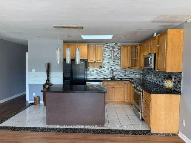 Photo 1 of Unit Upper, 840 Danforth Road, Scarborough, Kennedy Park — HOMEH