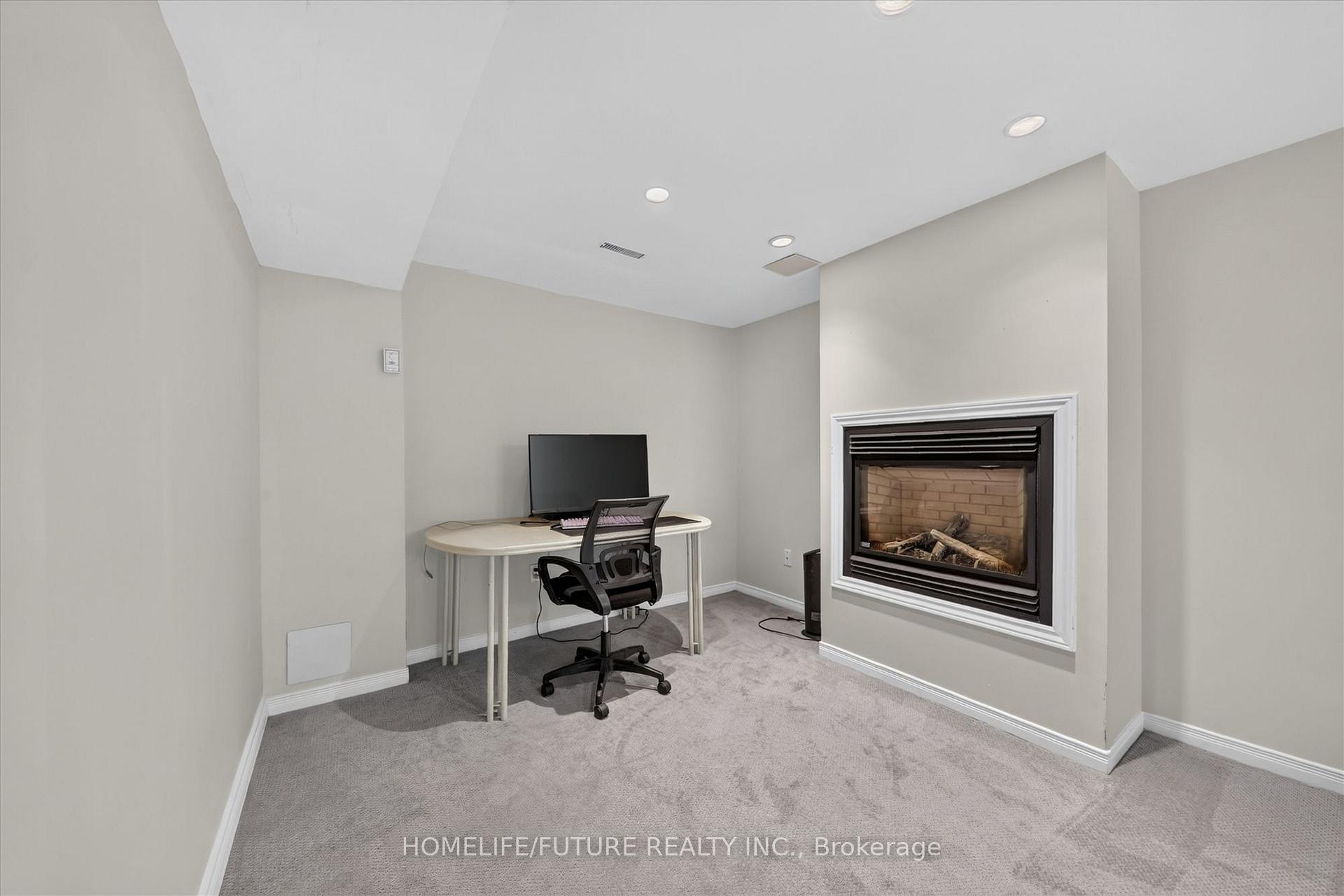 Photo 5 of Unit Lower, 1580 Heathside Crescent, Pickering, Liverpool — HOMEH