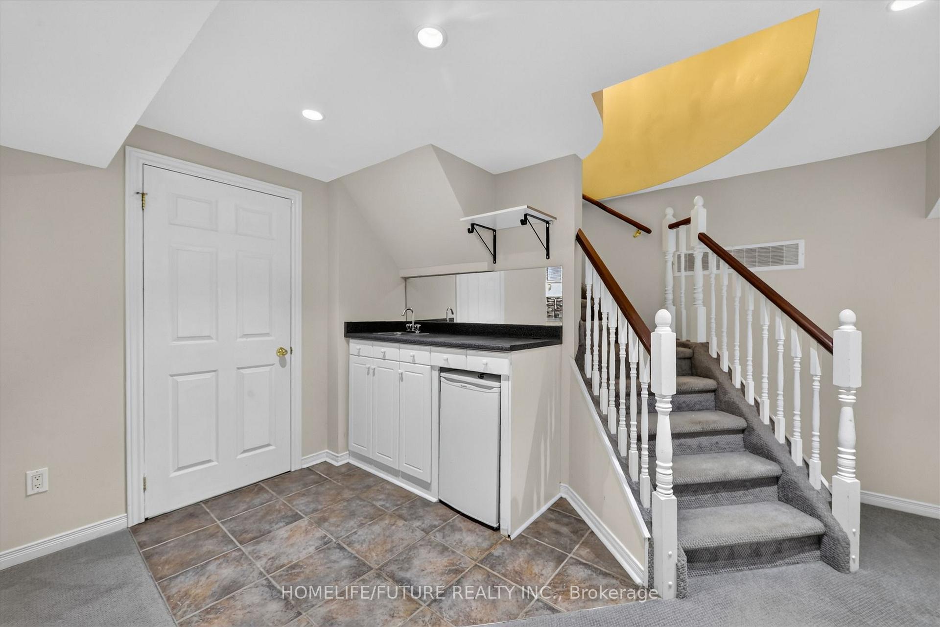 Photo 6 of Unit Lower, 1580 Heathside Crescent, Pickering, Liverpool — HOMEH