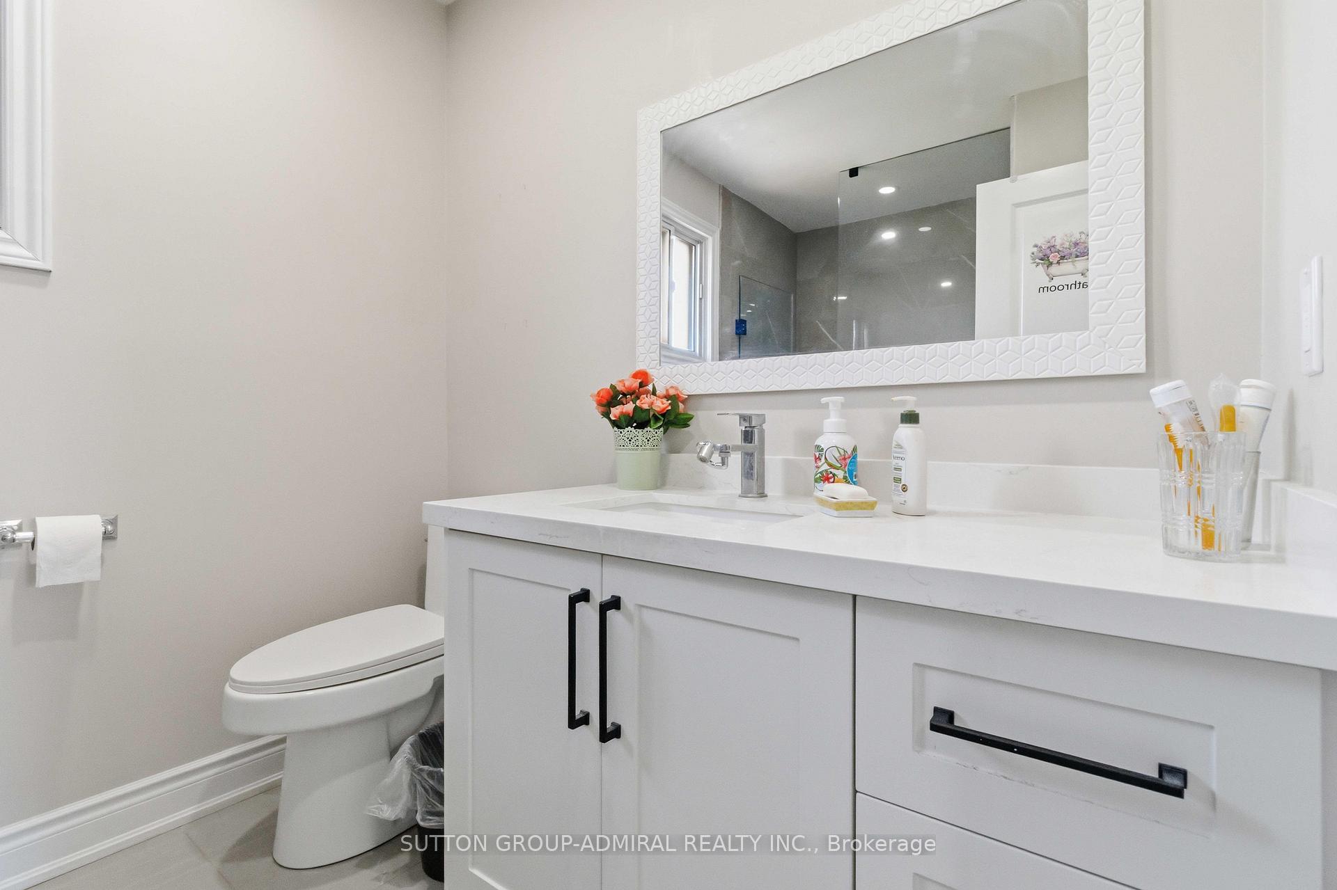 Photo 18 of Unit Main & Upper Flr, 87 Marita Place, Vaughan, Glen Shields — HOMEH