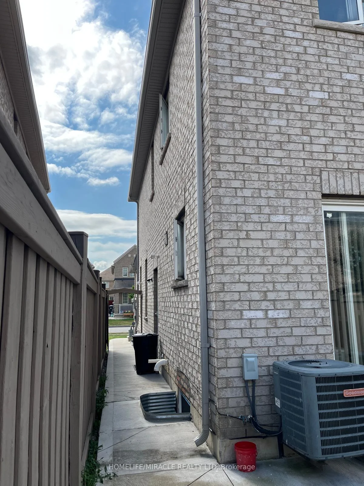 Photo 26 of 8 Sculptor Street, Brampton, Bram East — HOMEH