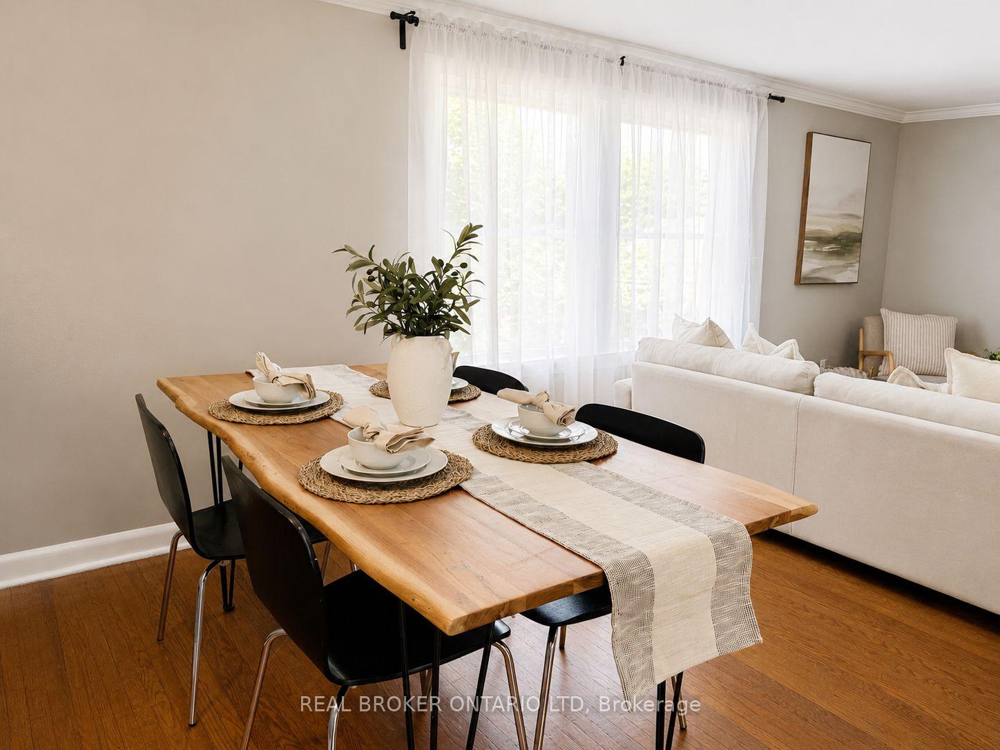 Photo 15 of 281 Grosvenor Street S, London, East B — HOMEH