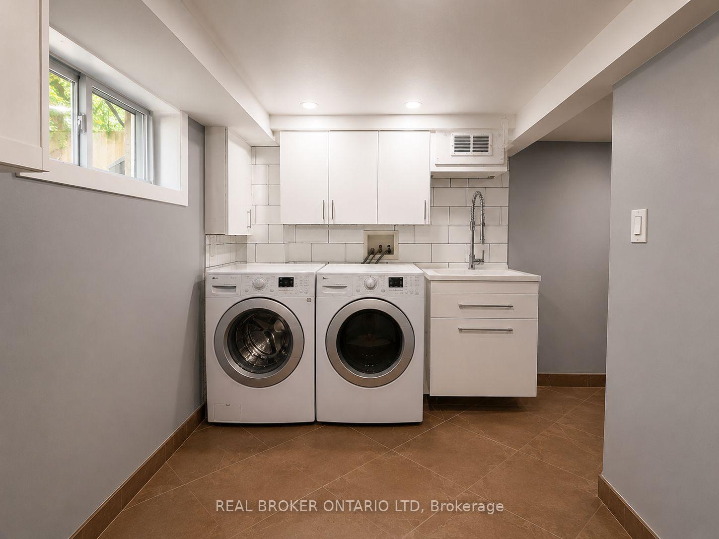Photo 21 of 281 Grosvenor Street S, London, East B — HOMEH