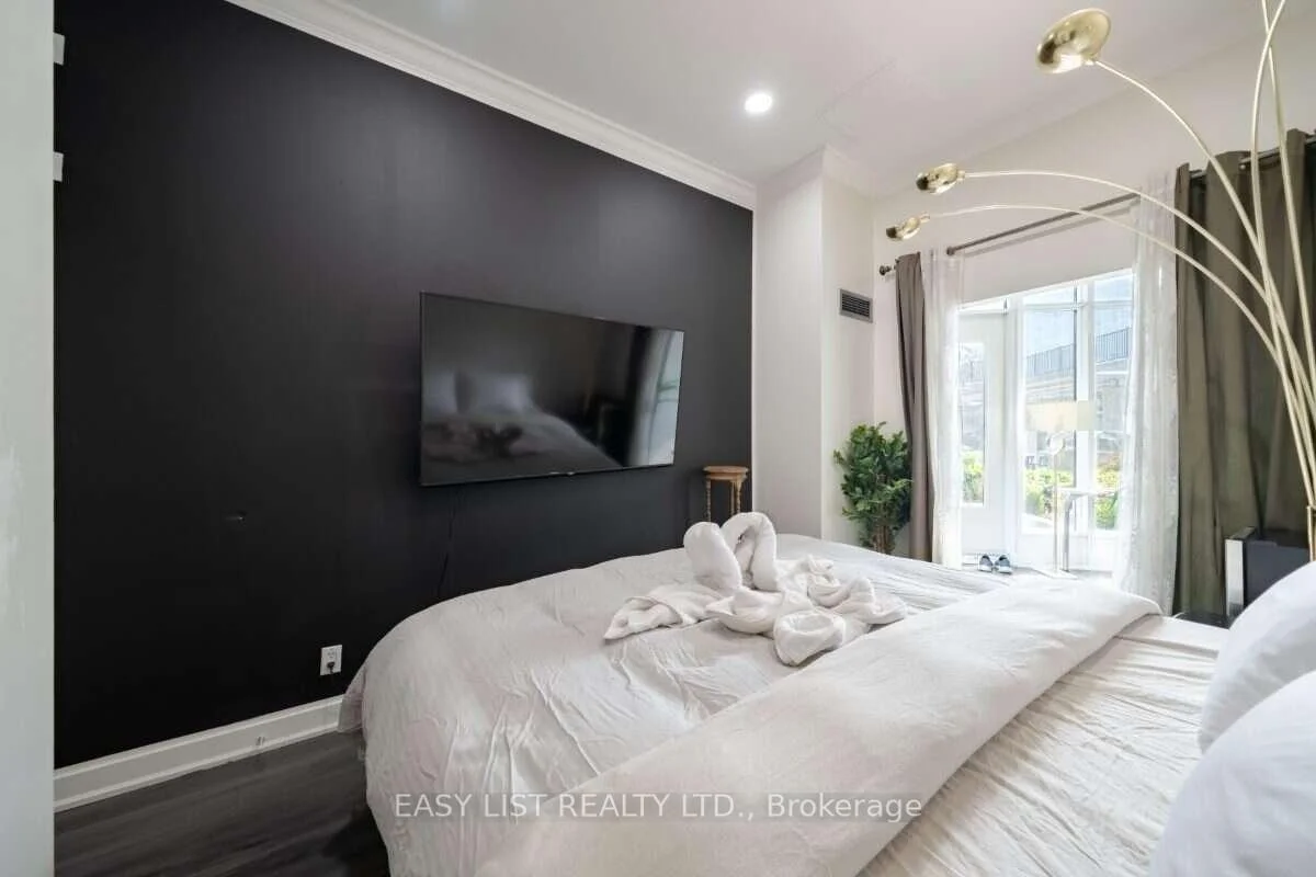 Photo 18 of Unit 101, 373 Front Street W, Toronto, Waterfront Communities — HOMEH