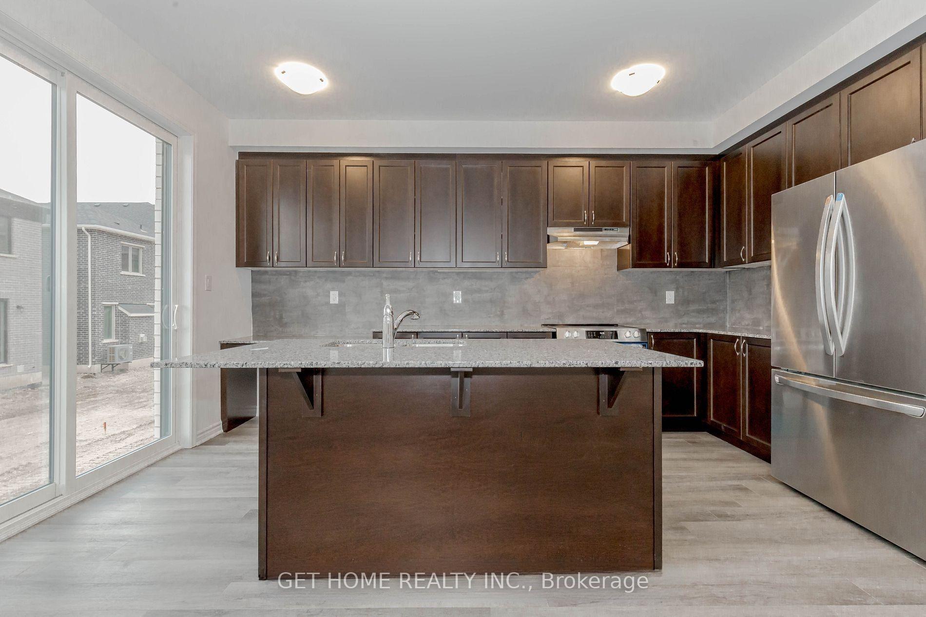 Photo 12 of 1856 Thames Circle, Milton, Bowes — HOMEH