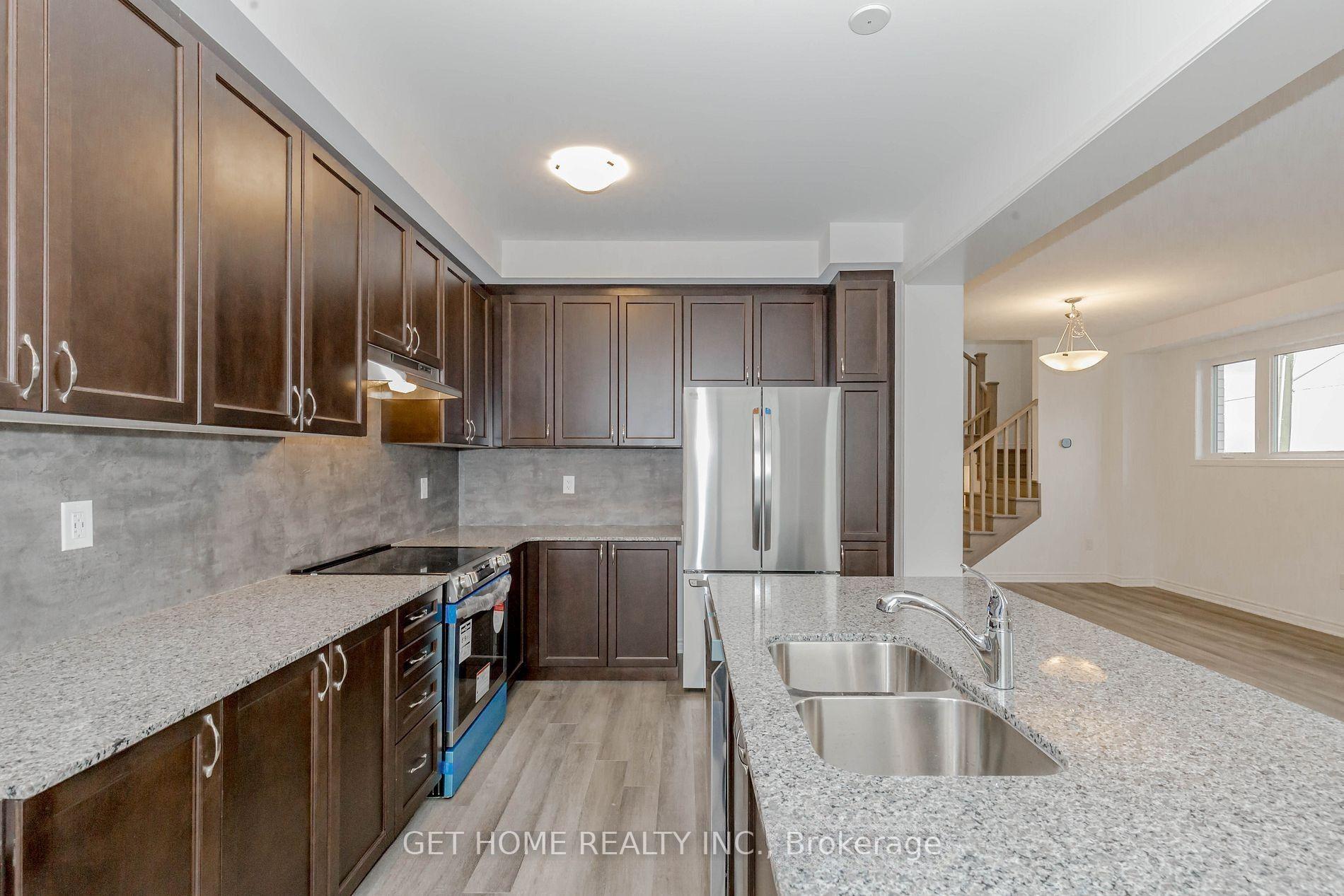 Photo 14 of 1856 Thames Circle, Milton, Bowes — HOMEH