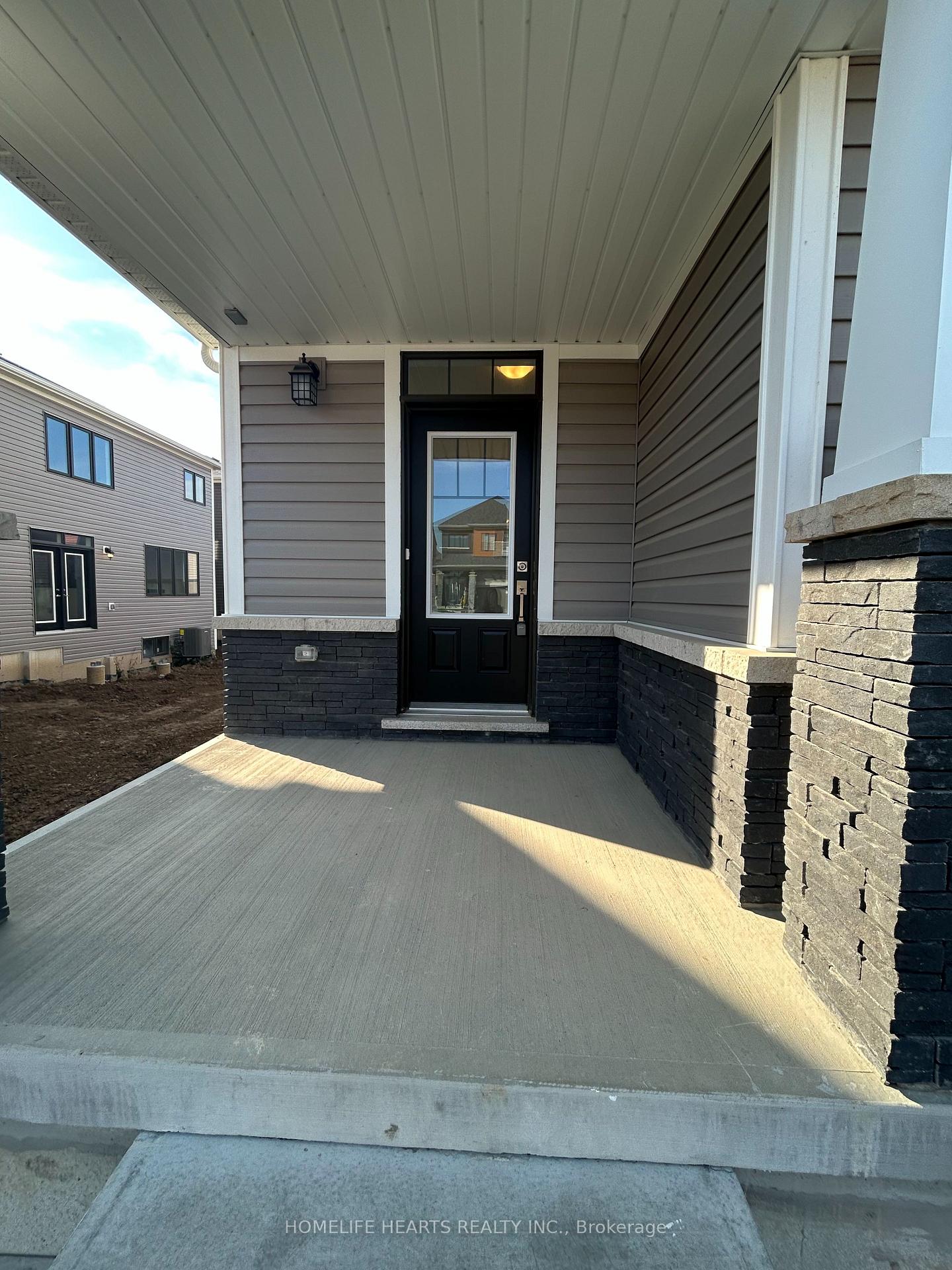 Photo 3 of 89 Brighton Lane, Thorold, Rolling Meadows — HOMEH