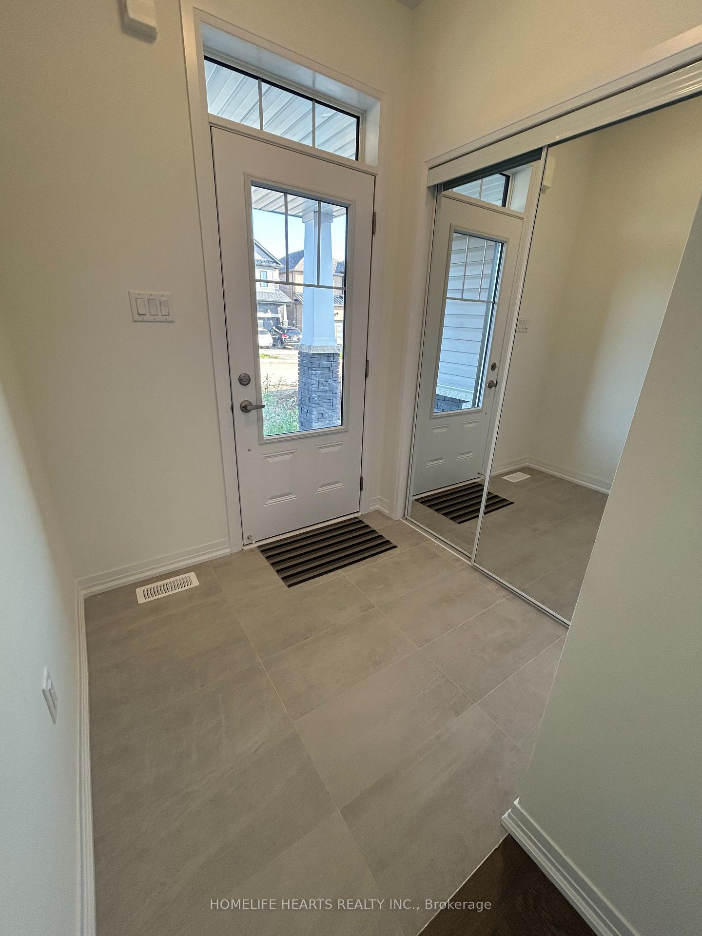 Photo 5 of 89 Brighton Lane, Thorold, Rolling Meadows — HOMEH