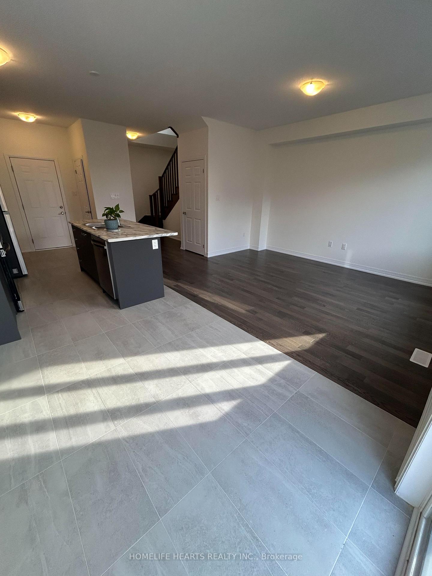 Photo 21 of 89 Brighton Lane, Thorold, Rolling Meadows — HOMEH