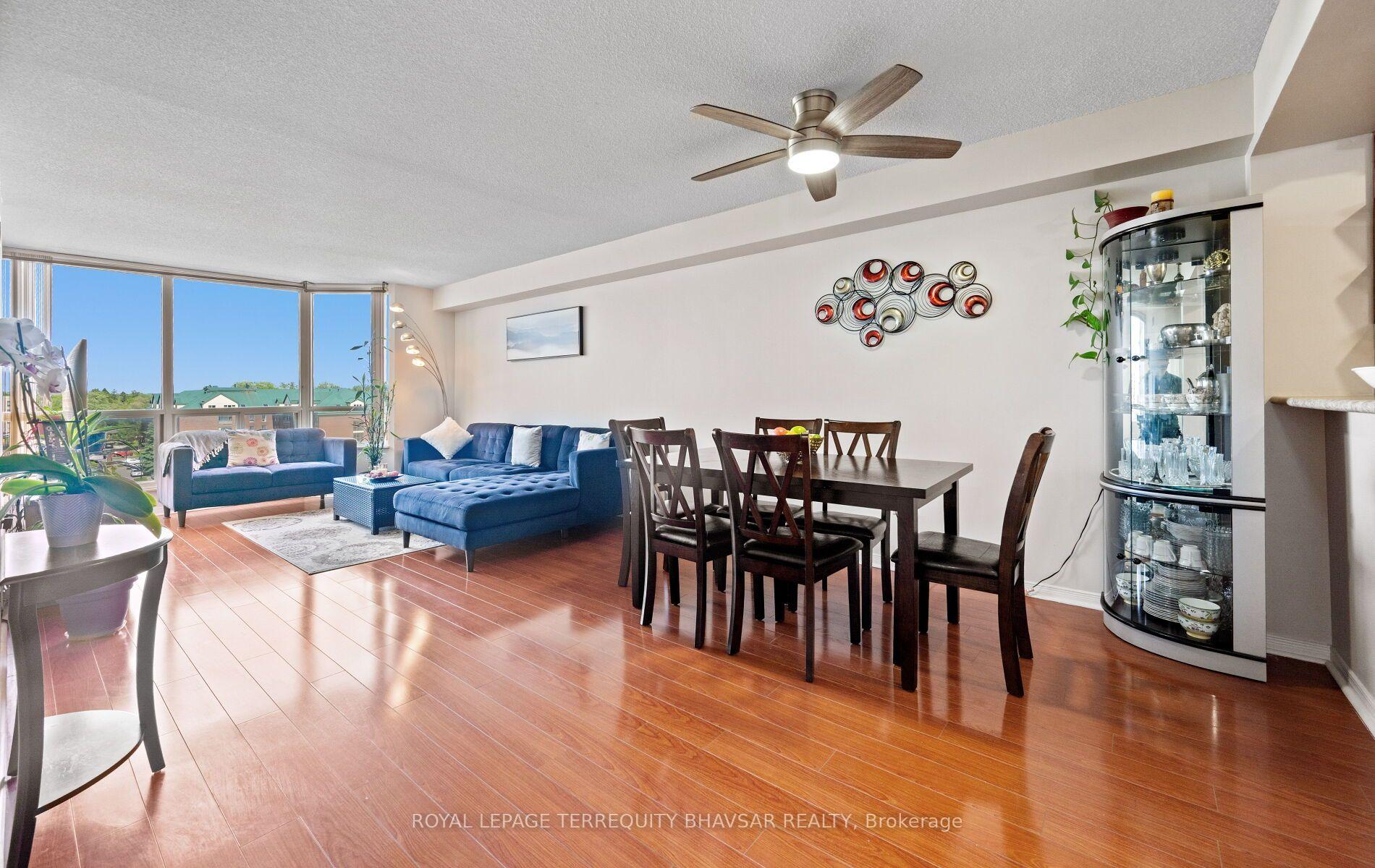 Photo 9 of Unit 915, 309 Major Mackenzie Drive E, Richmond Hill, Harding — HOMEH