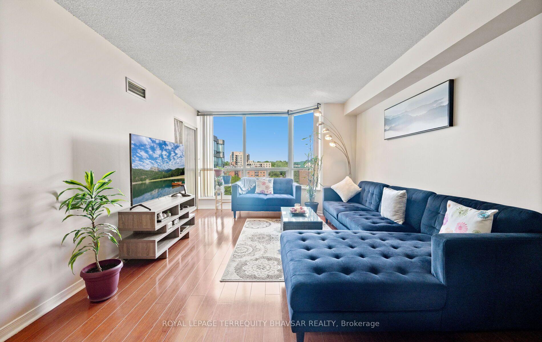 Photo 14 of Unit 915, 309 Major Mackenzie Drive E, Richmond Hill, Harding — HOMEH