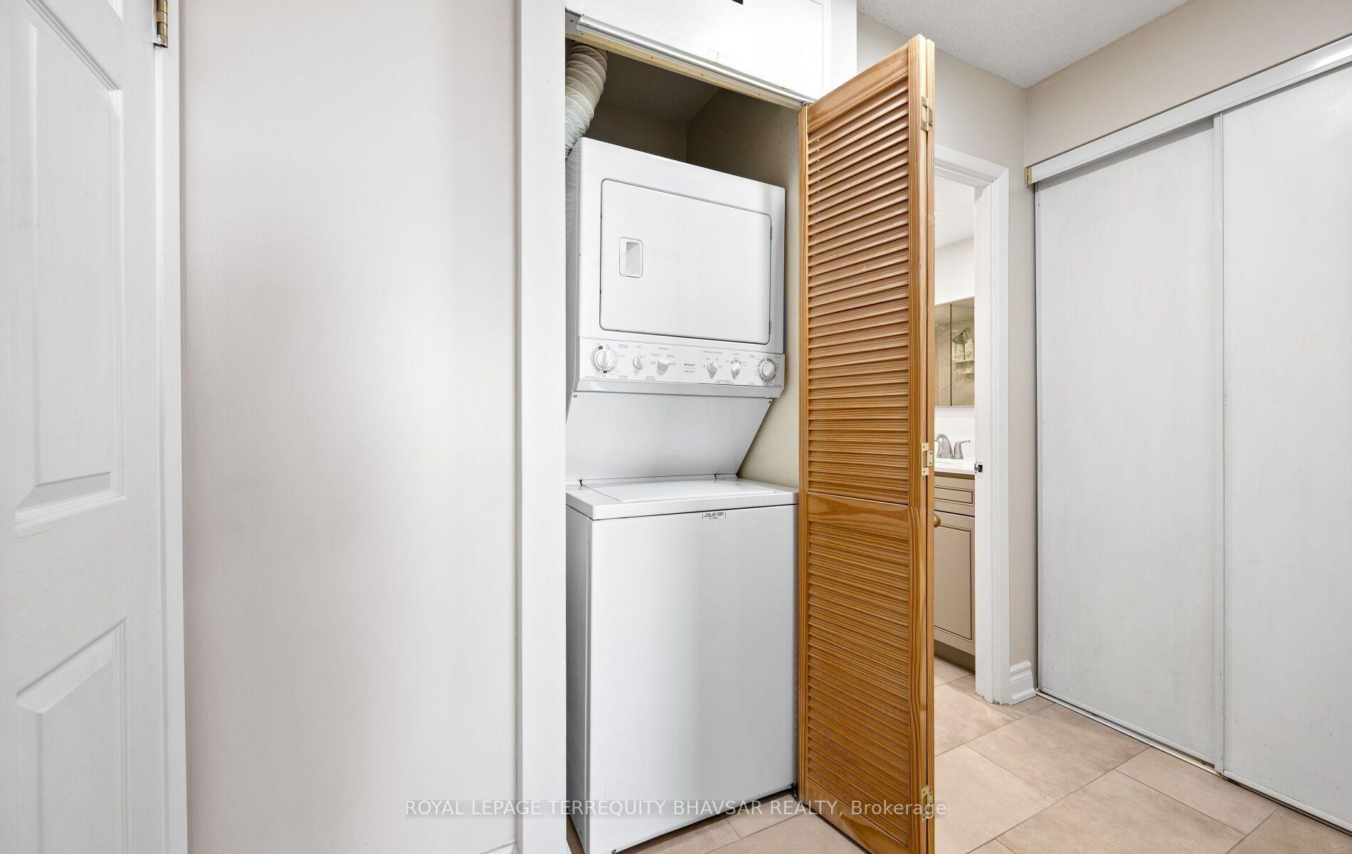 Photo 41 of Unit 915, 309 Major Mackenzie Drive E, Richmond Hill, Harding — HOMEH