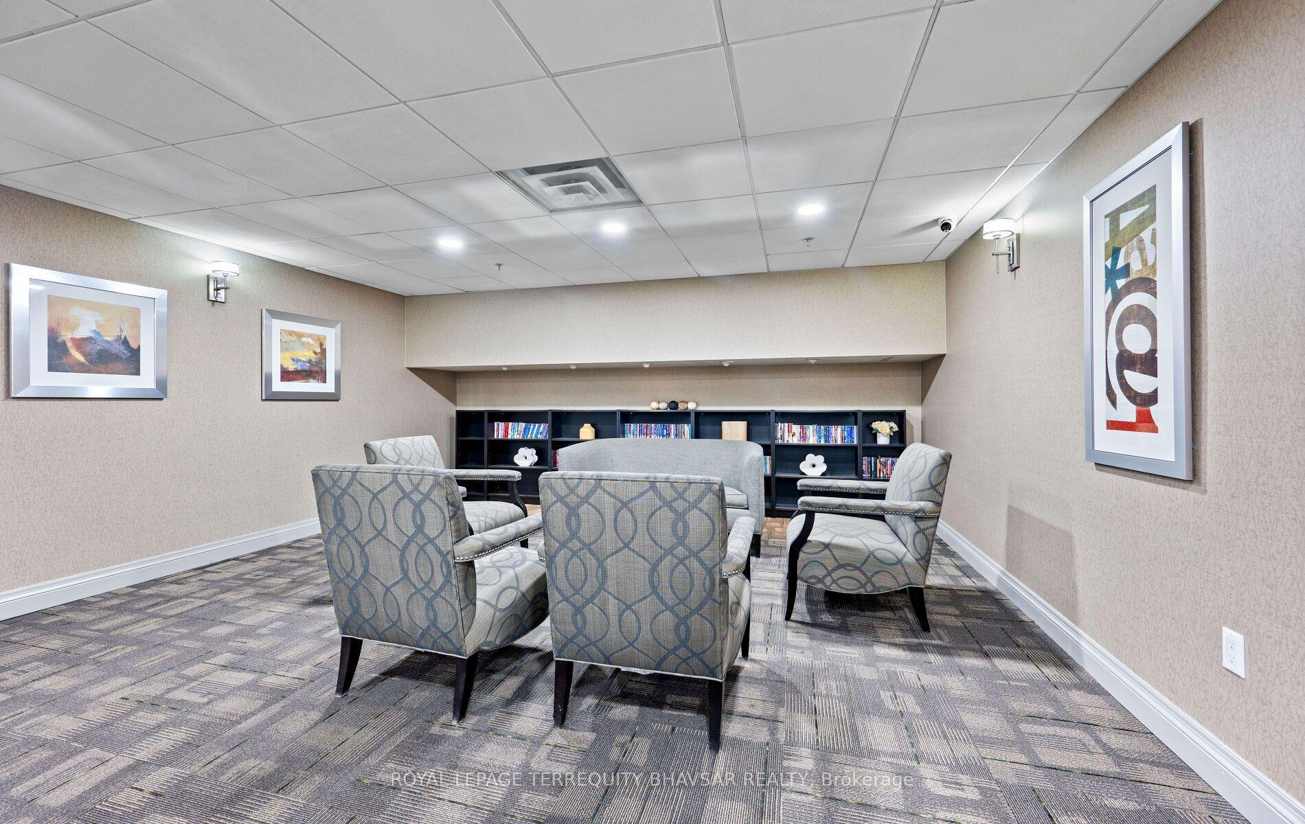 Photo 46 of Unit 915, 309 Major Mackenzie Drive E, Richmond Hill, Harding — HOMEH