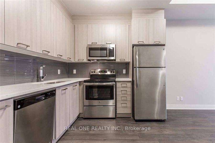 Photo 3 of Unit 512, 150 Main Street W, Hamilton, Central — HOMEH