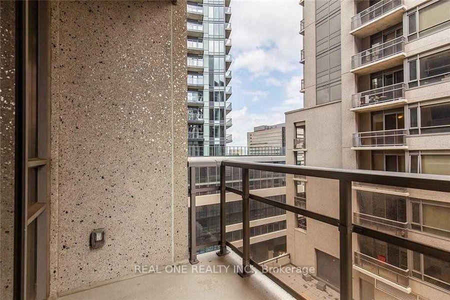 Photo 17 of Unit 512, 150 Main Street W, Hamilton, Central — HOMEH