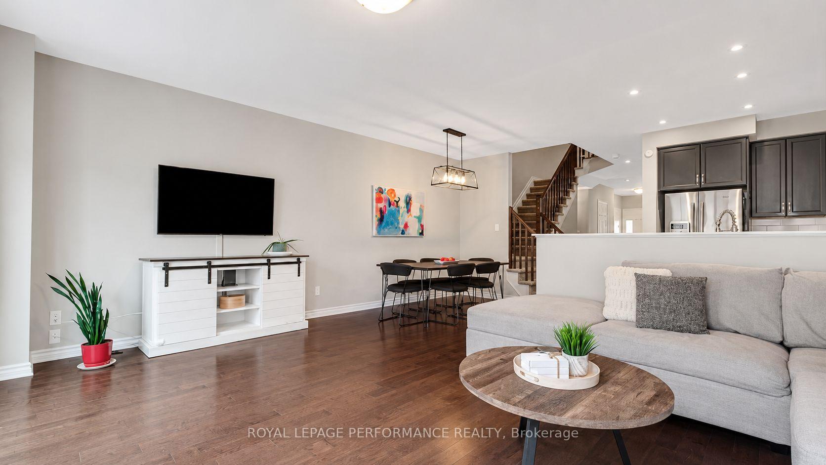Photo 13 of 338 Alasken Drive, Ottawa, Blossom Park/Kemp Park/Findlay Creek — HOMEH