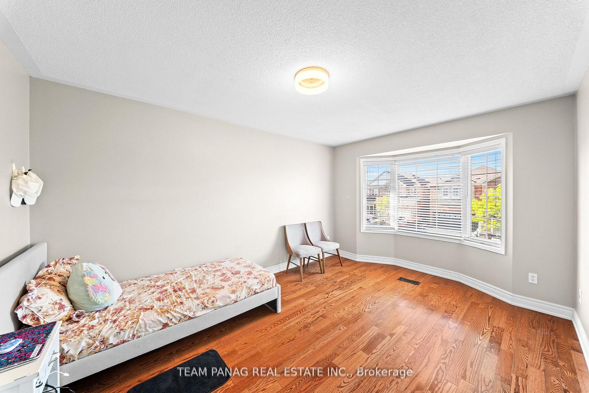 Photo 30 of 146 Degrassi Cove Circle, Brampton, Credit Valley — HOMEH