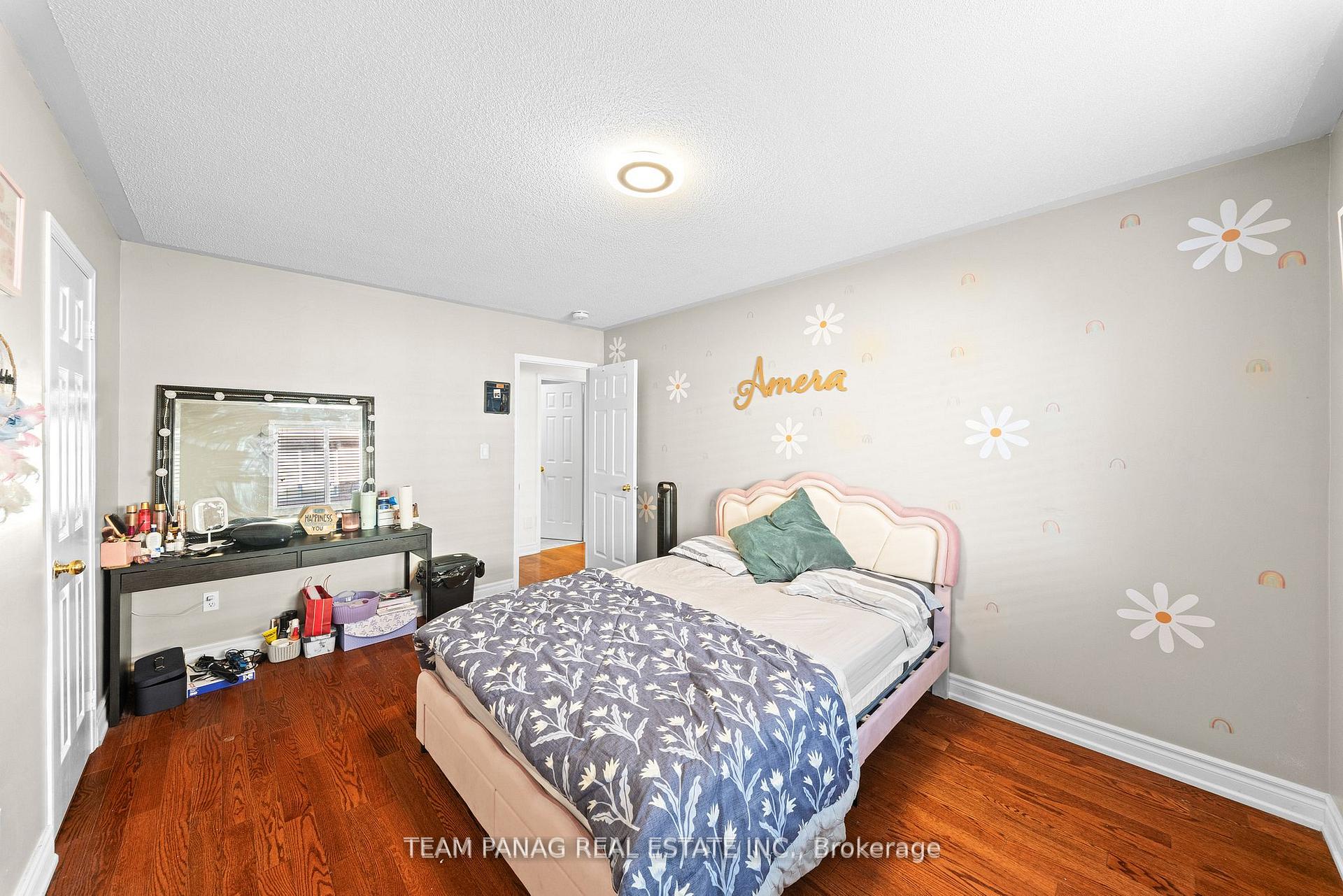Photo 33 of 146 Degrassi Cove Circle, Brampton, Credit Valley — HOMEH