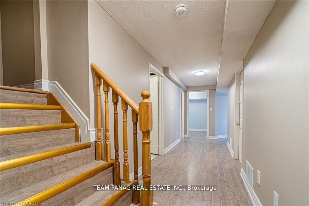 Photo 37 of 146 Degrassi Cove Circle, Brampton, Credit Valley — HOMEH