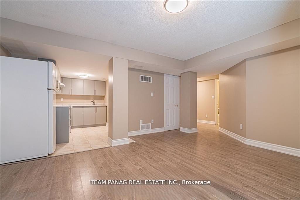 Photo 38 of 146 Degrassi Cove Circle, Brampton, Credit Valley — HOMEH