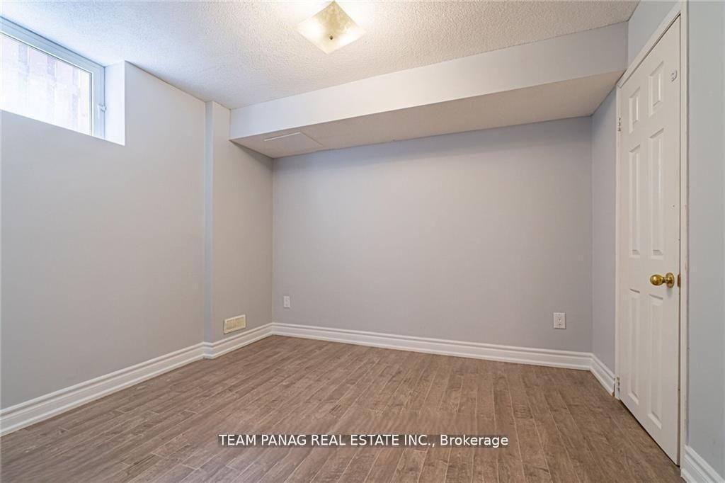 Photo 43 of 146 Degrassi Cove Circle, Brampton, Credit Valley — HOMEH