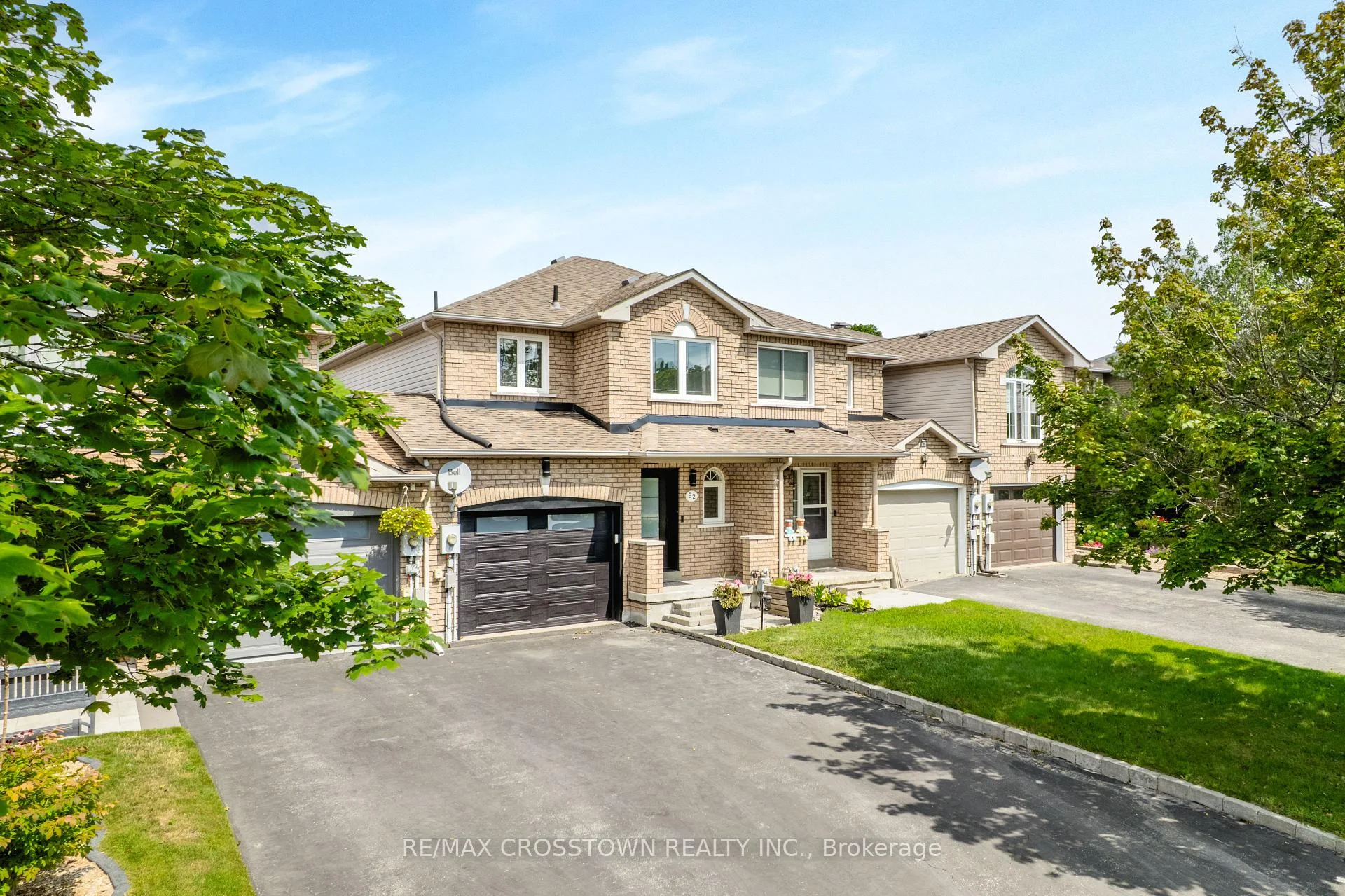 Photo 2 of 92 Cunningham Drive, Barrie, Ardagh — HOMEH