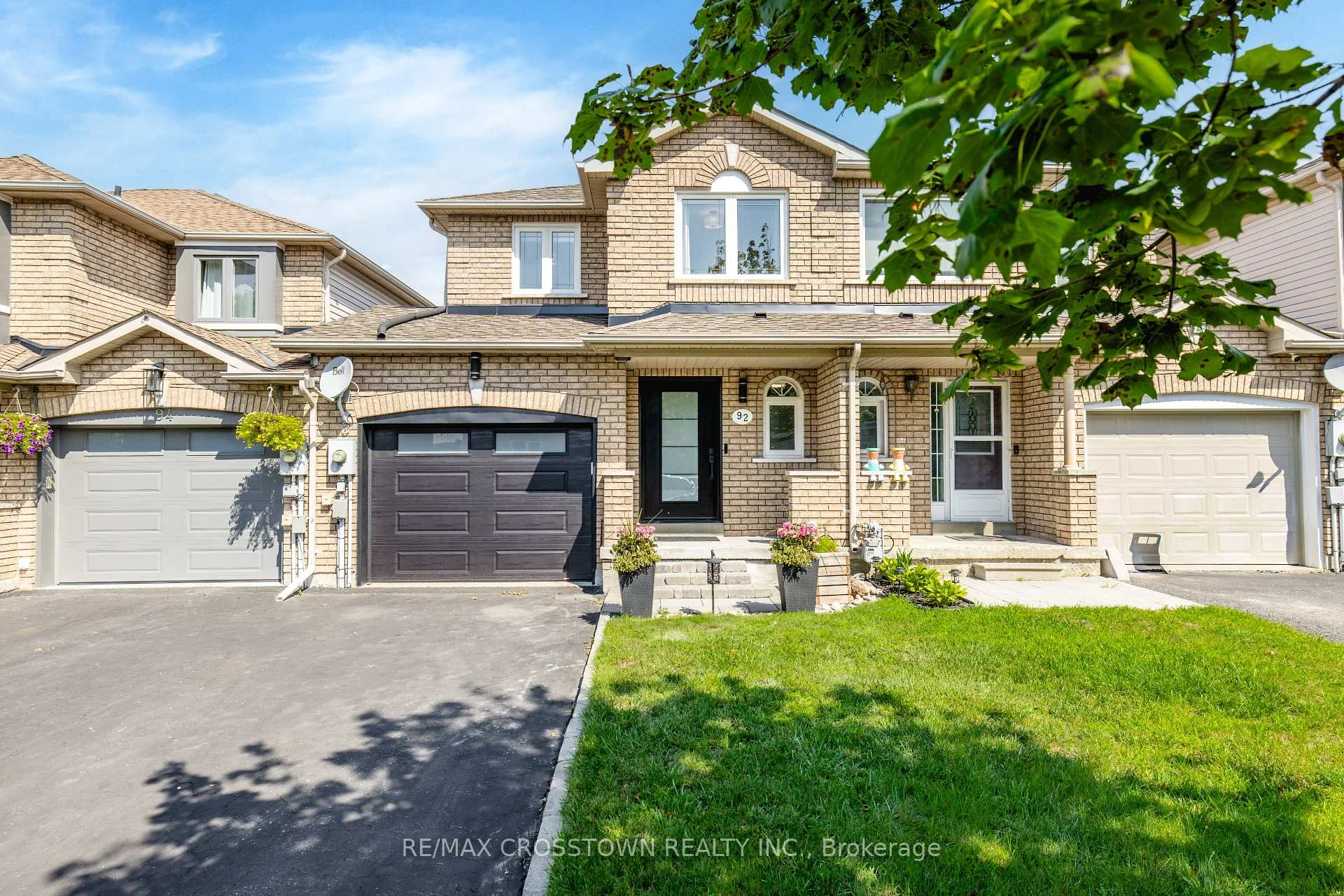 Photo 3 of 92 Cunningham Drive, Barrie, Ardagh — HOMEH