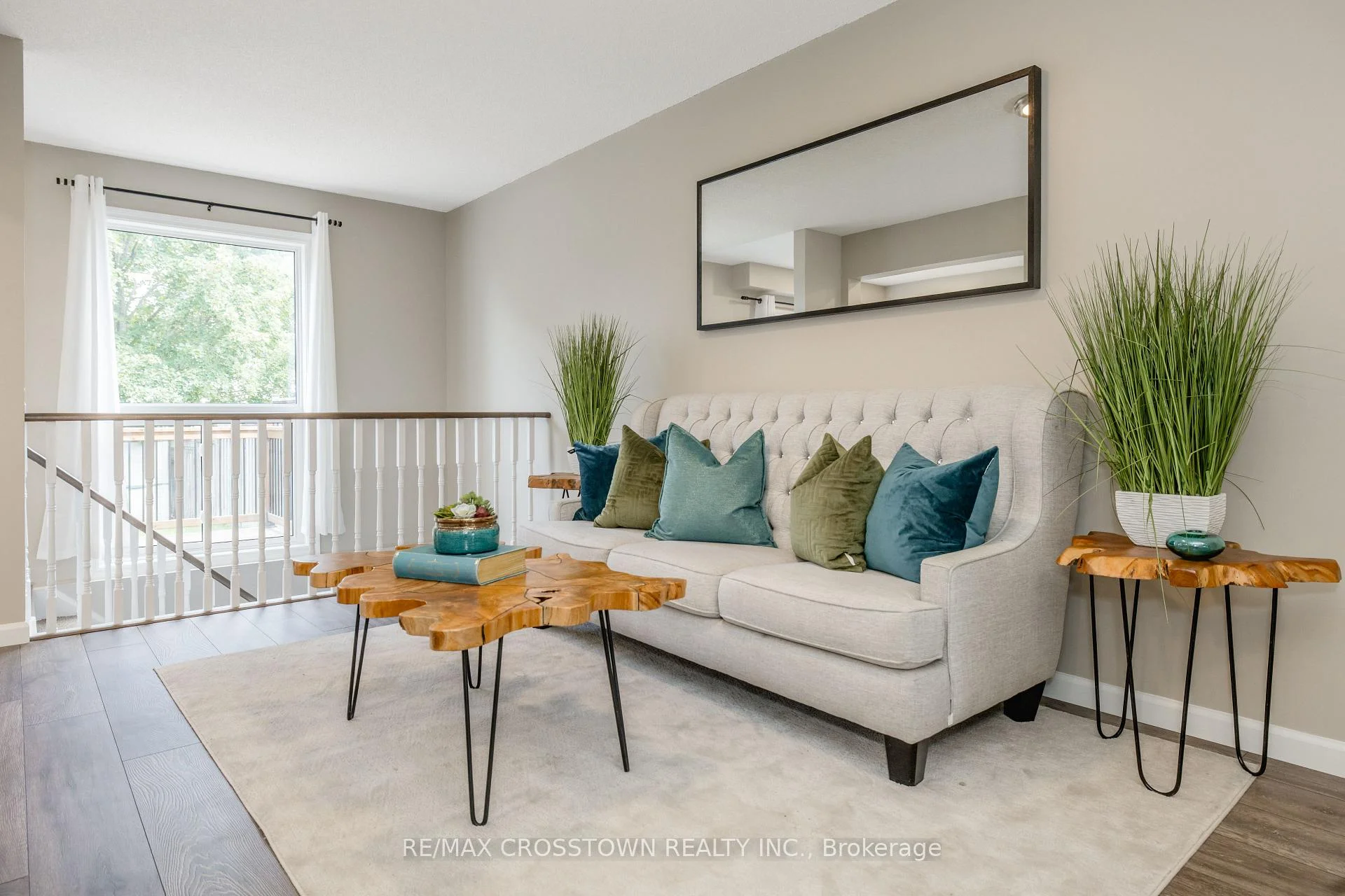 Photo 9 of 92 Cunningham Drive, Barrie, Ardagh — HOMEH