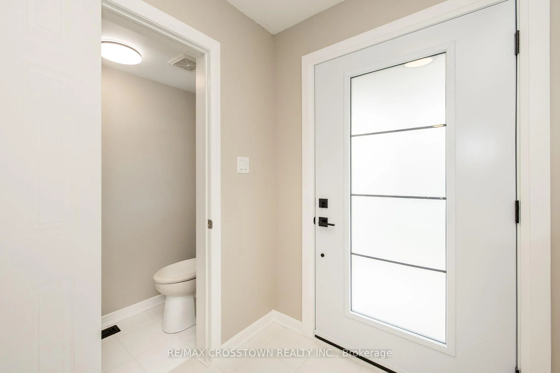 Photo 13 of 92 Cunningham Drive, Barrie, Ardagh — HOMEH
