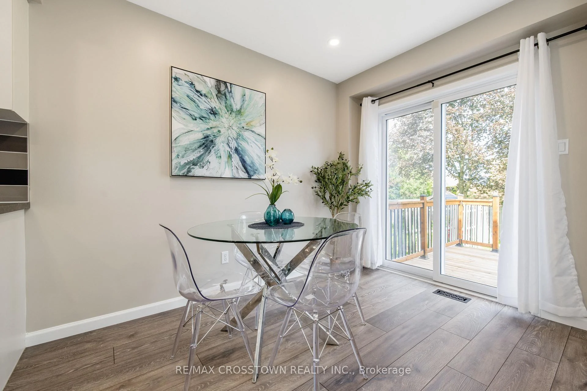 Photo 22 of 92 Cunningham Drive, Barrie, Ardagh — HOMEH