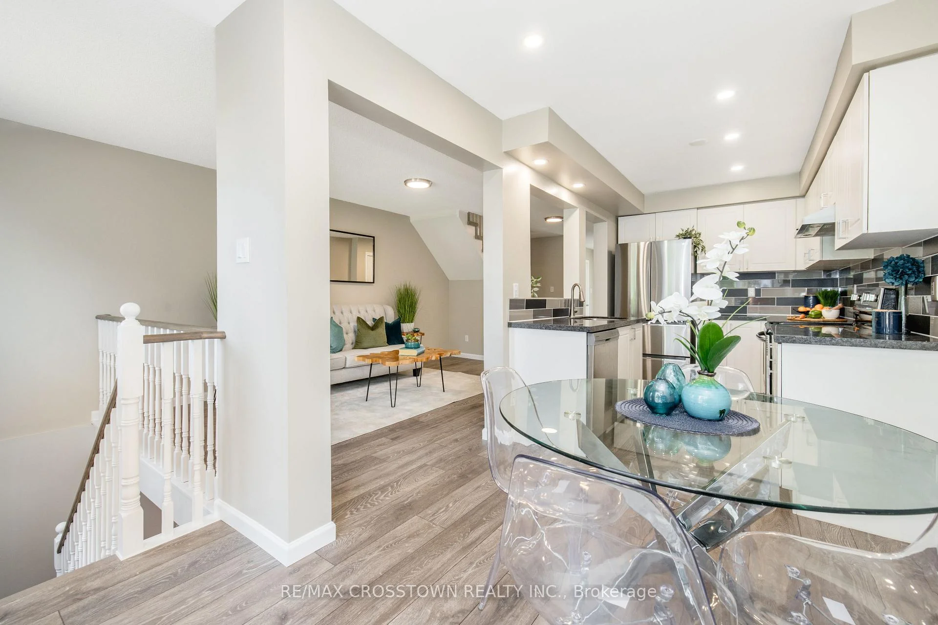 Photo 24 of 92 Cunningham Drive, Barrie, Ardagh — HOMEH