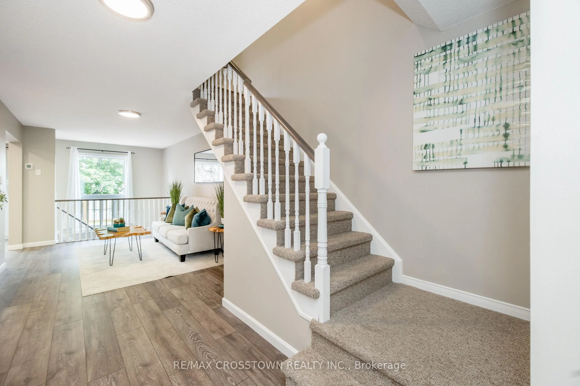 Photo 25 of 92 Cunningham Drive, Barrie, Ardagh — HOMEH