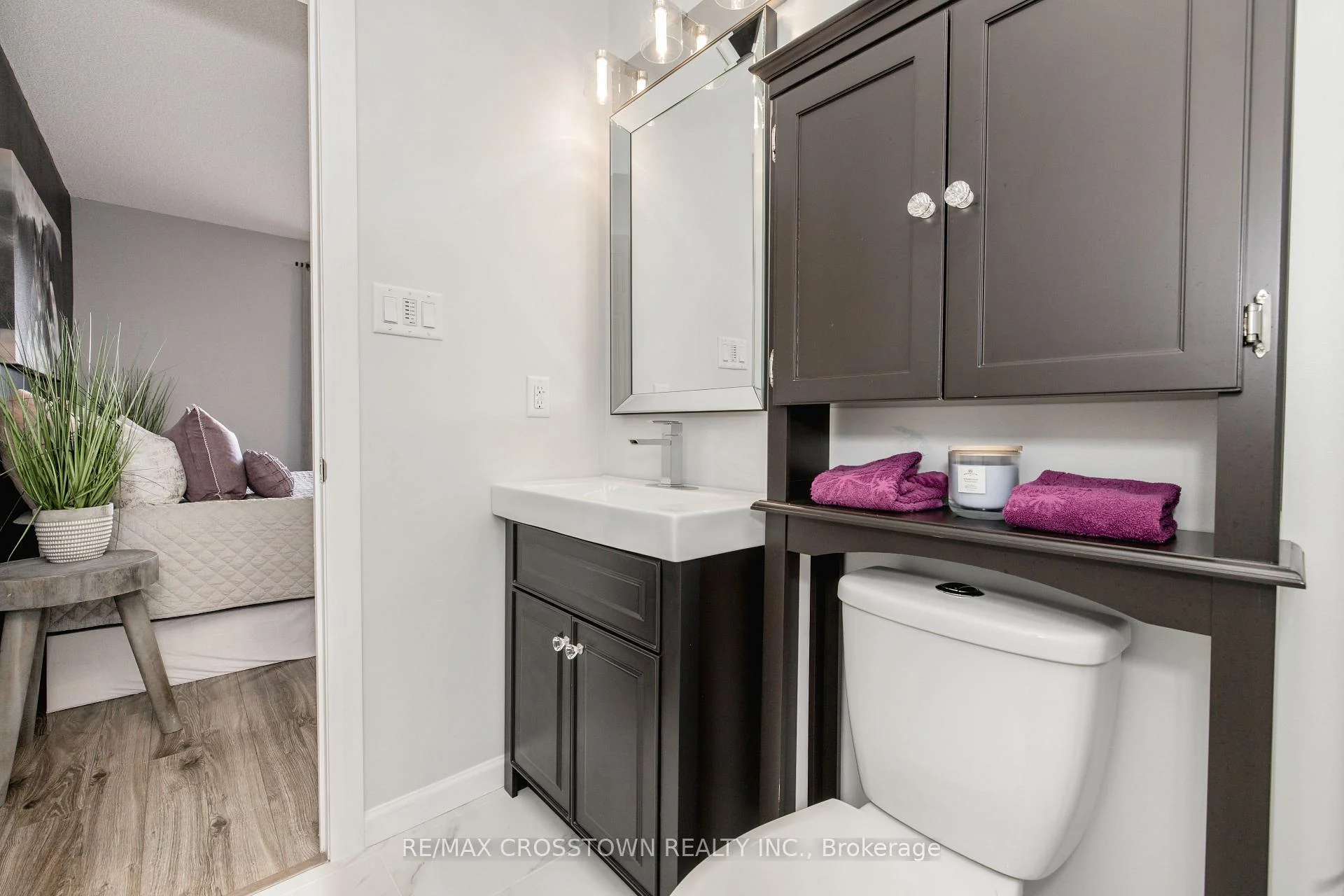 Photo 32 of 92 Cunningham Drive, Barrie, Ardagh — HOMEH