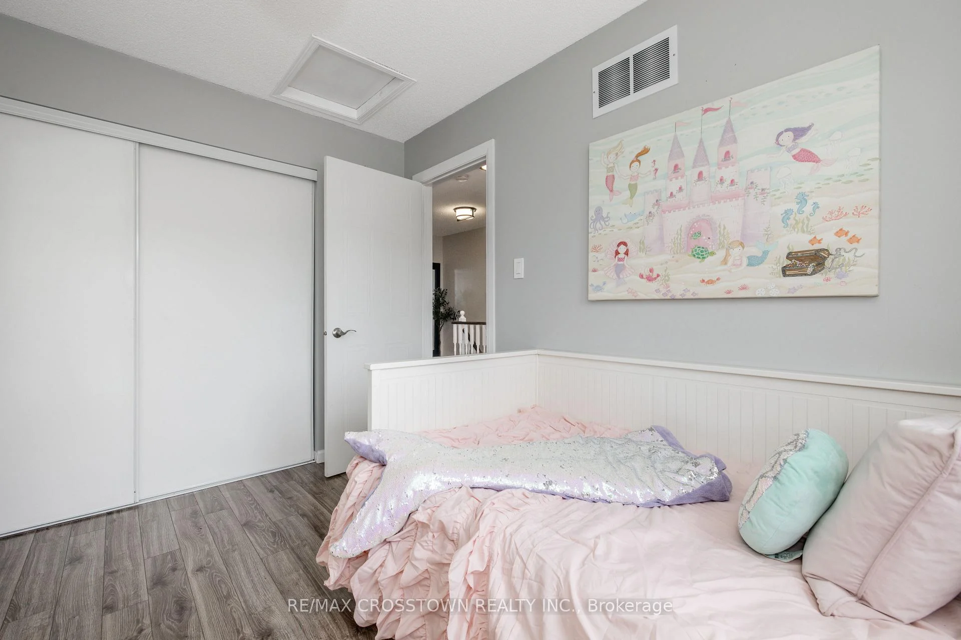 Photo 38 of 92 Cunningham Drive, Barrie, Ardagh — HOMEH