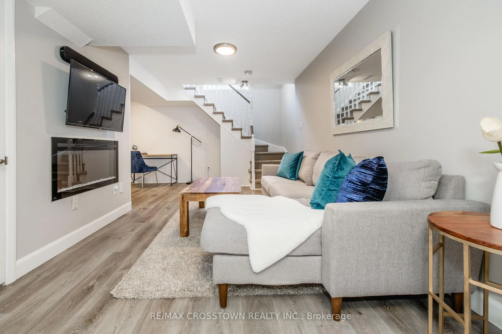 Photo 42 of 92 Cunningham Drive, Barrie, Ardagh — HOMEH