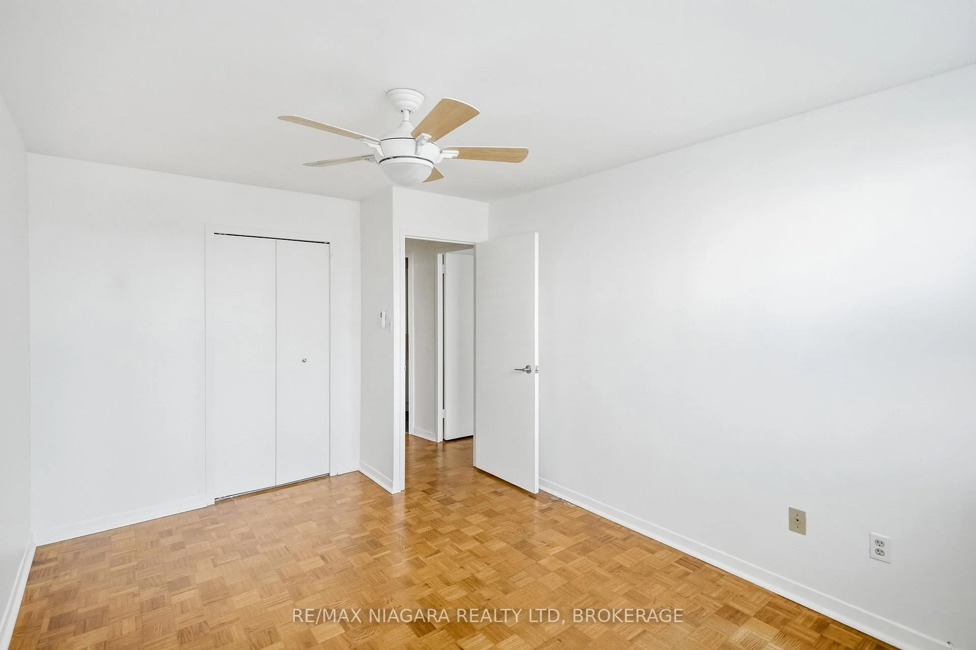 Photo 38 of Unit 2, 35 Towering Heights Boulevard, St. Catharines, Glendale/Glenridge — HOMEH