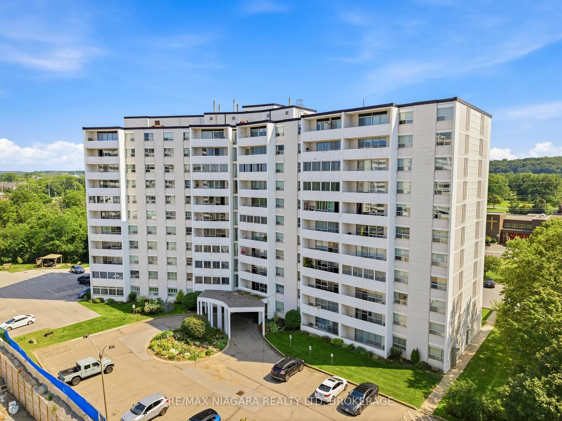 Photo 59 of Unit 2, 35 Towering Heights Boulevard, St. Catharines, Glendale/Glenridge — HOMEH