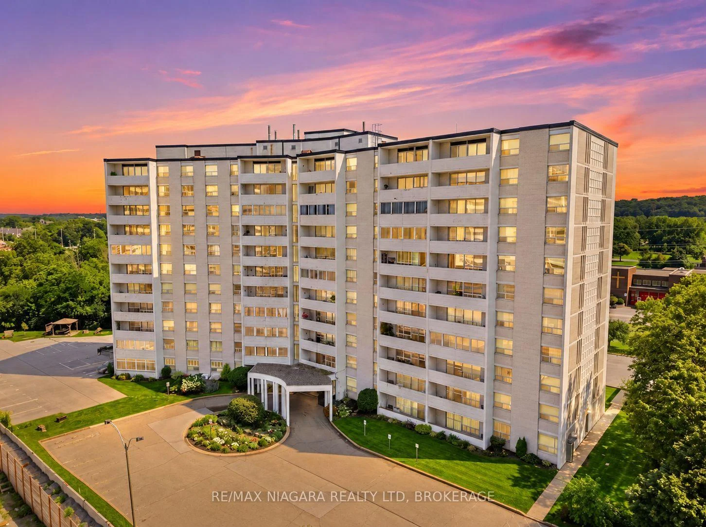 Photo of Unit 2, 35 Towering Heights Boulevard
