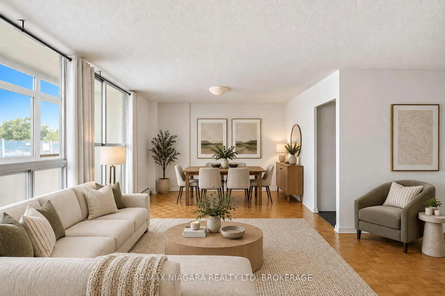 Photo 8 of Unit 2, 35 Towering Heights Boulevard, St. Catharines, Glendale/Glenridge — HOMEH