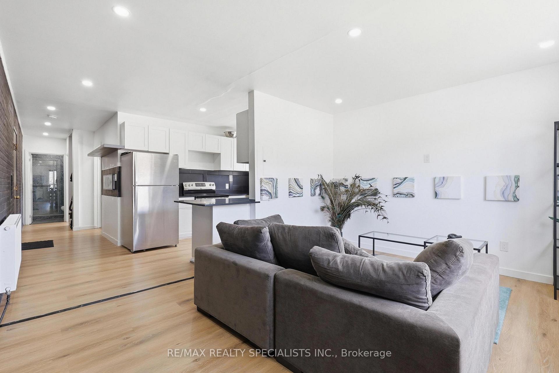 Photo 3 of Unit 20, 63 First Street, Orangeville — HOMEH