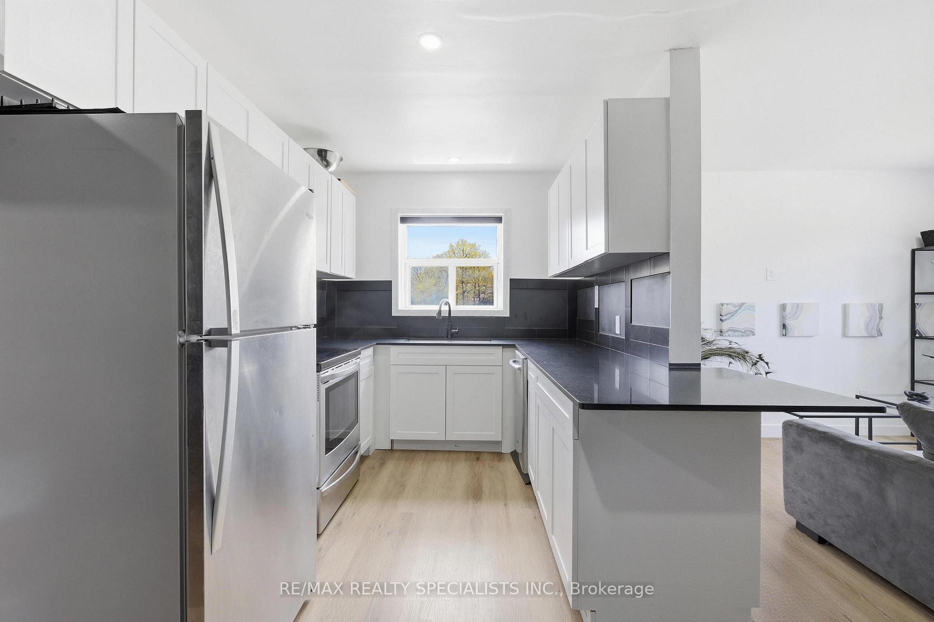 Photo 7 of Unit 20, 63 First Street, Orangeville — HOMEH