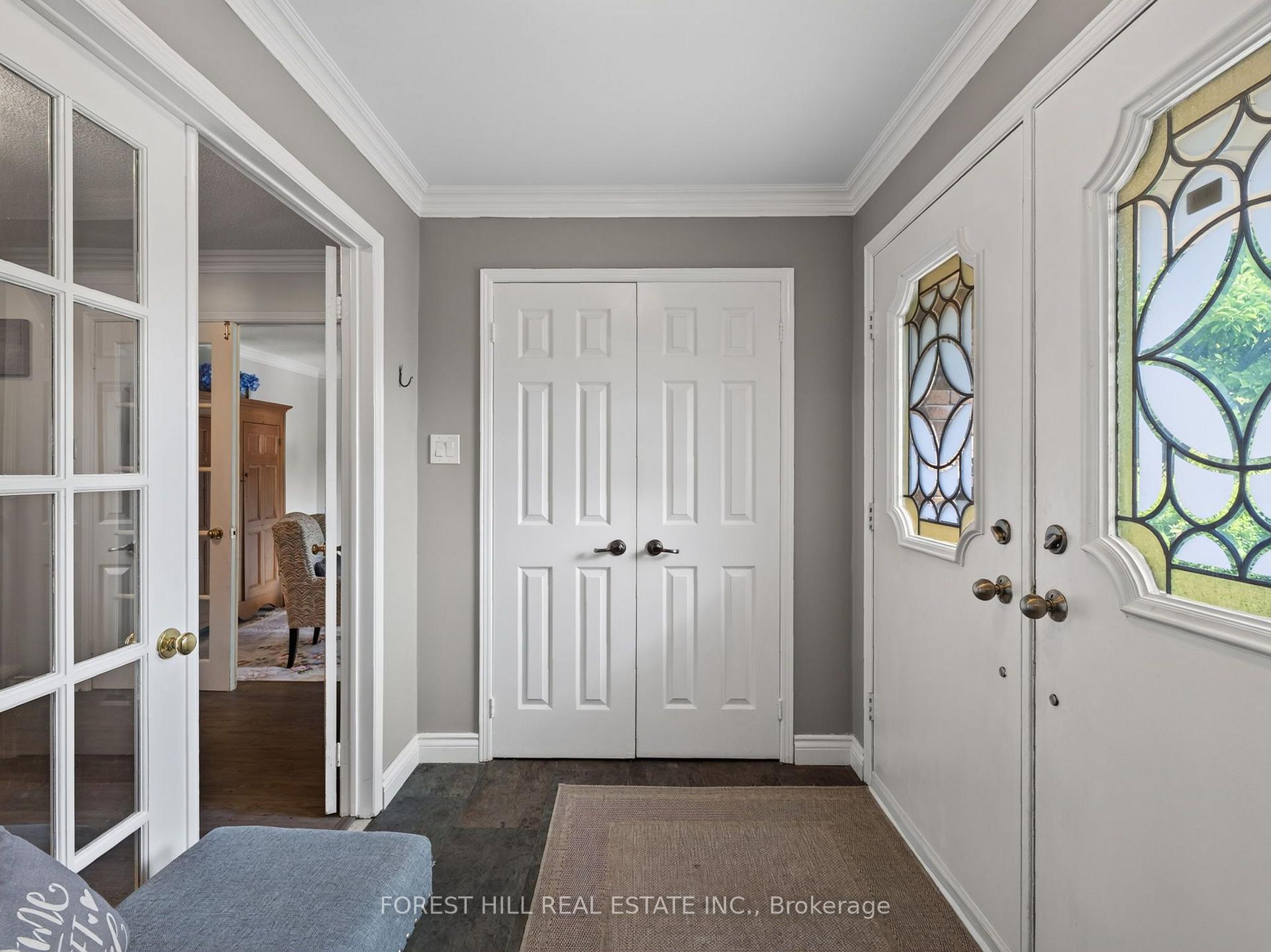 Photo 3 of 36 Trillium Drive, Aurora, Aurora Highlands — HOMEH