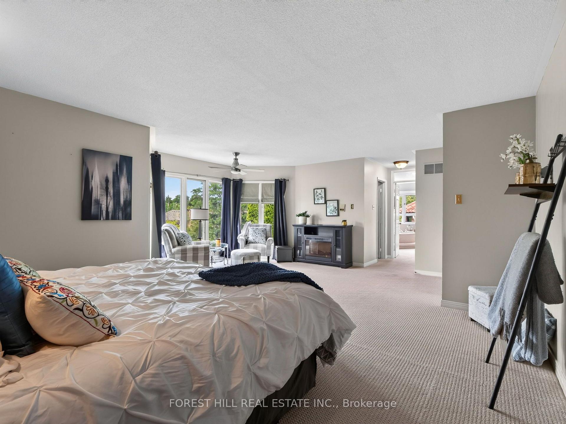 Photo 16 of 36 Trillium Drive, Aurora, Aurora Highlands — HOMEH