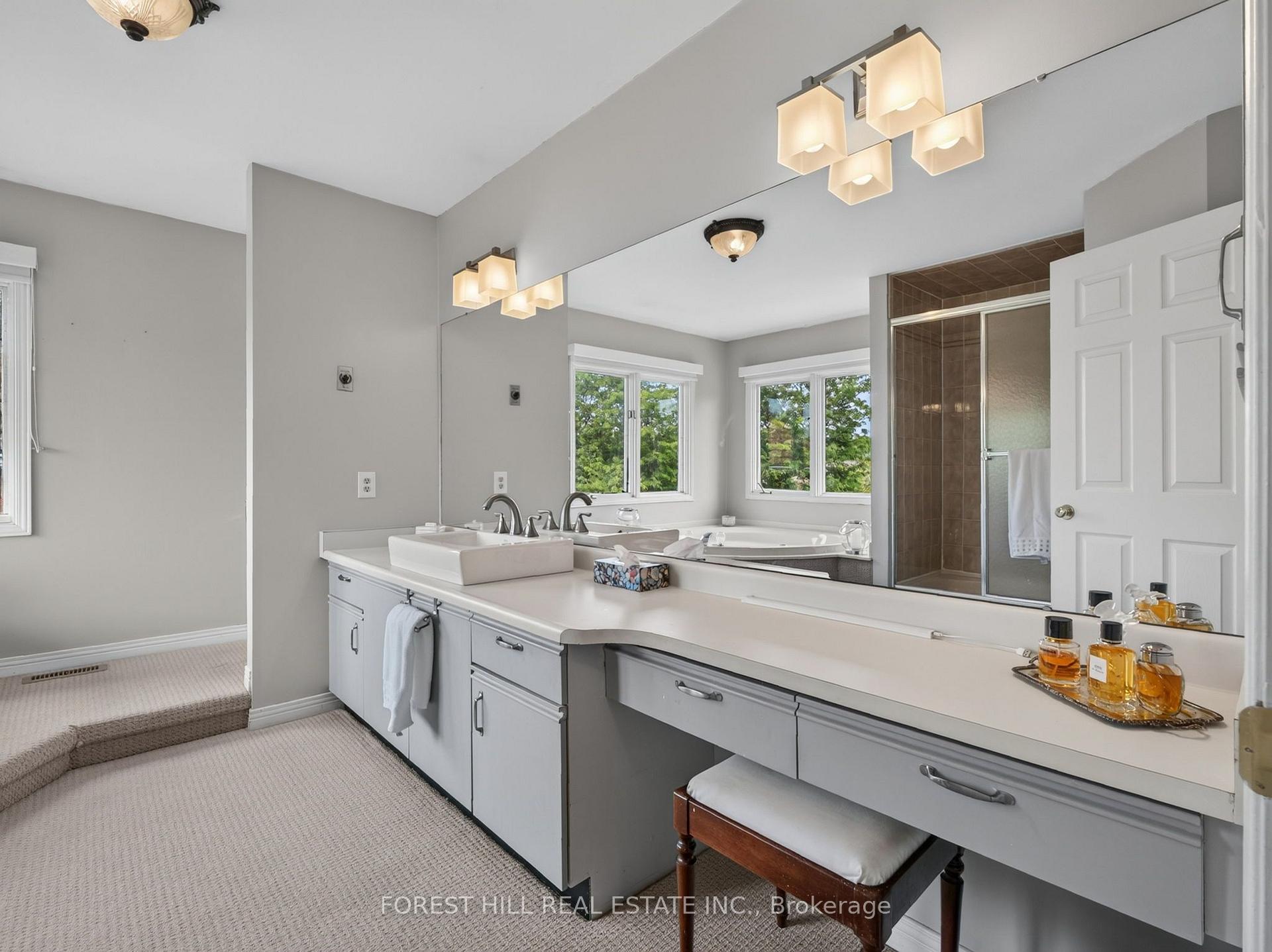 Photo 21 of 36 Trillium Drive, Aurora, Aurora Highlands — HOMEH