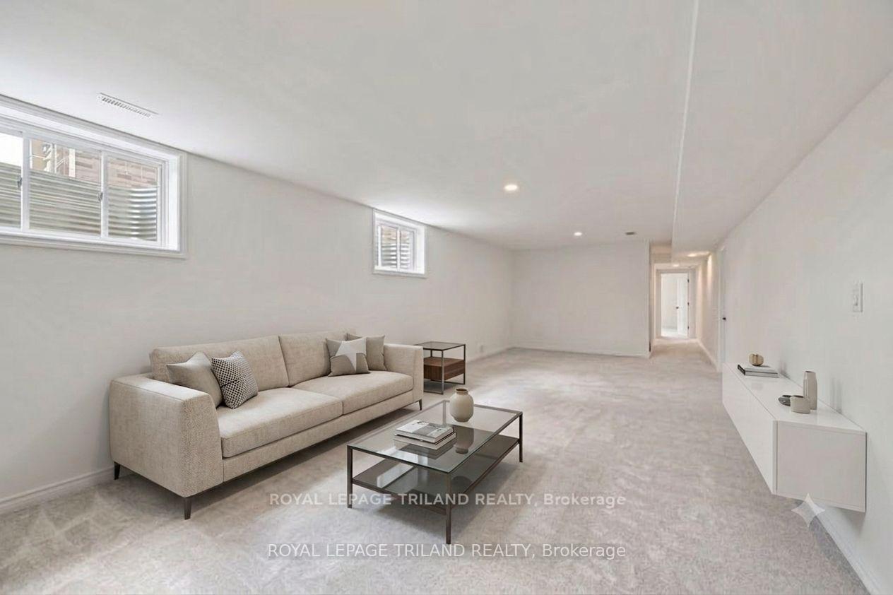 Photo 3 of 2 Evylean Court, St. Thomas — HOMEH