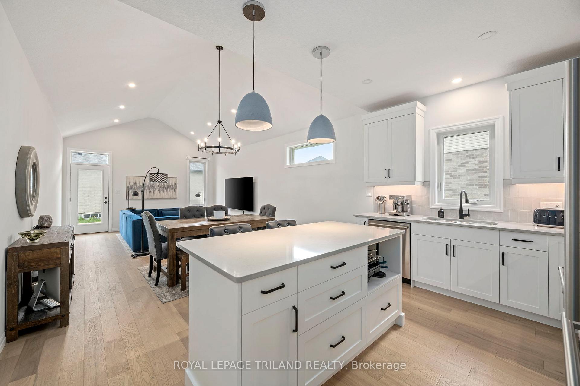 Photo 19 of 2 Evylean Court, St. Thomas — HOMEH