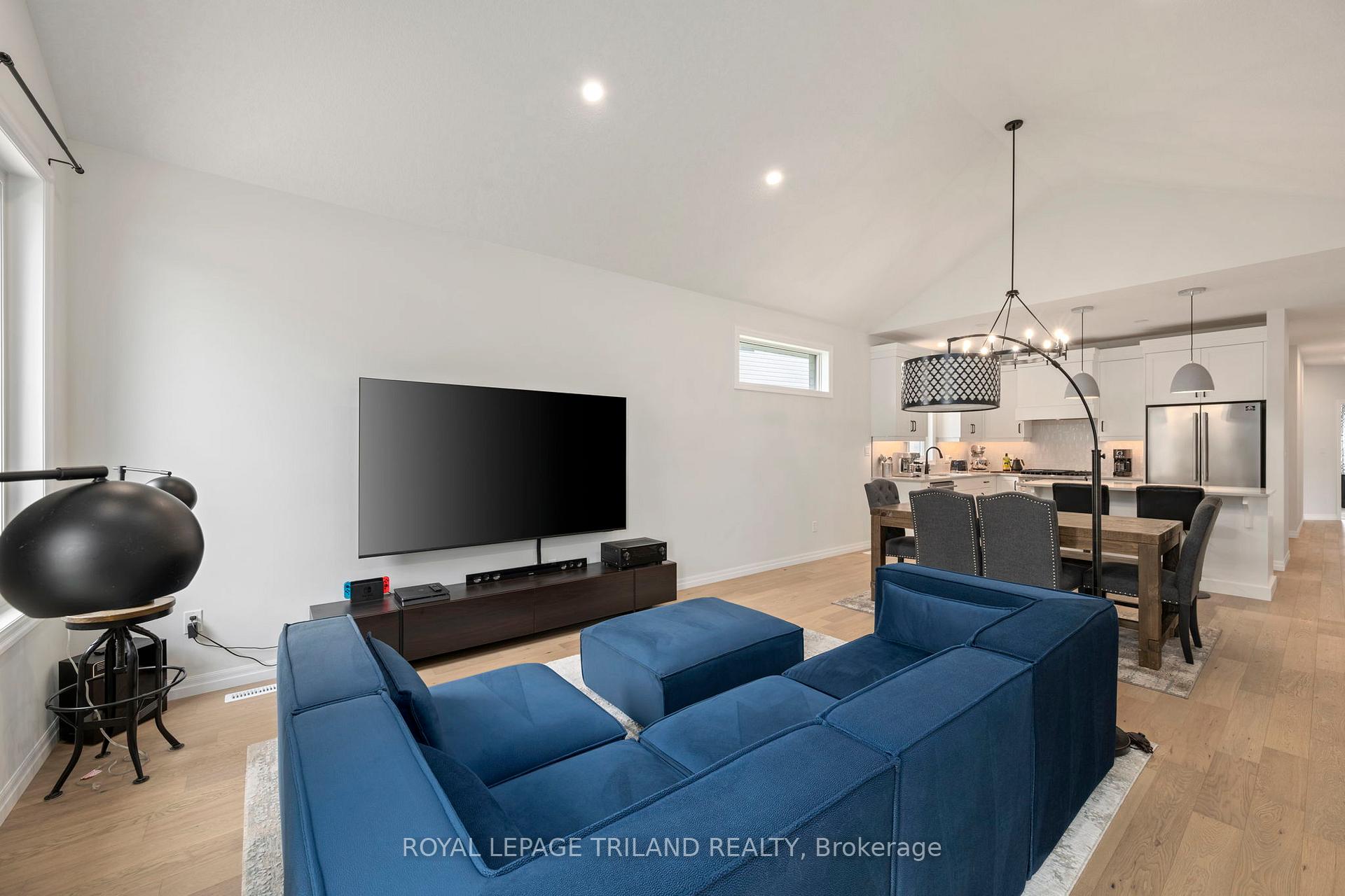 Photo 28 of 2 Evylean Court, St. Thomas — HOMEH