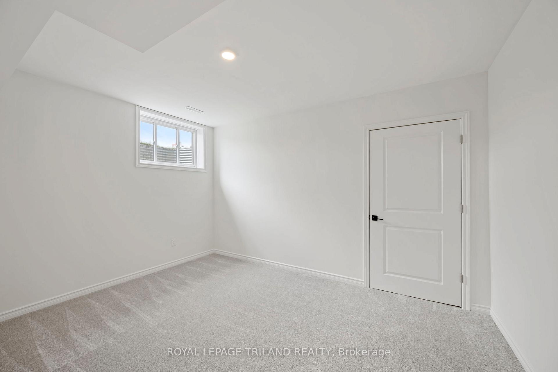 Photo 40 of 2 Evylean Court, St. Thomas — HOMEH